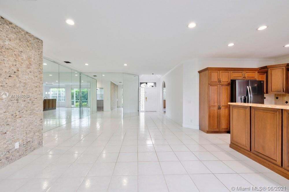 Building Photo - 12375 NW 10th Dr