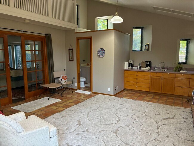 Building Photo - 2125 Bueno Dr