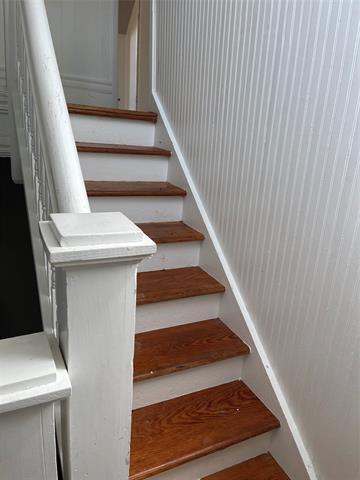 Building Photo - 402 S Pearl St