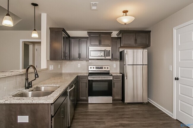 Building Photo - 109 Eagles Watch Ct