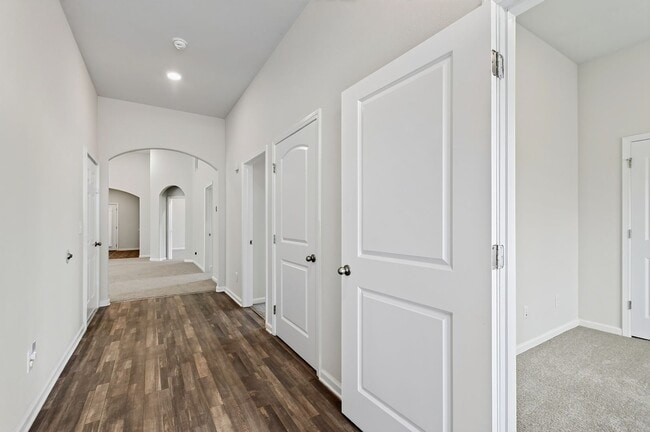 Building Photo - 4 Bedroom Ranch in Creedmoor!