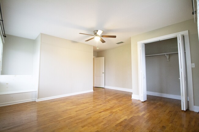 Front Bedroom 2 - 1510 E Moore Ave