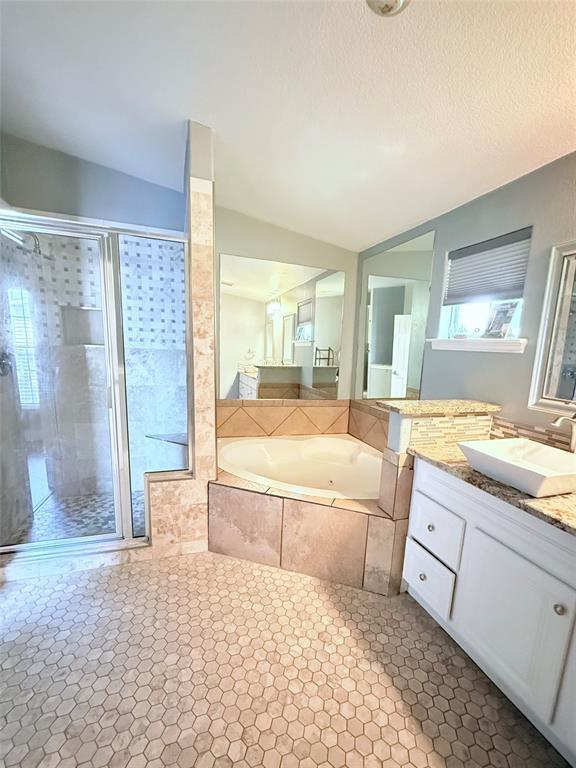 Building Photo - 11809 Garden Gate Dr