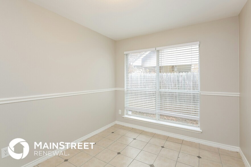 Building Photo - 1519 Allen Dr