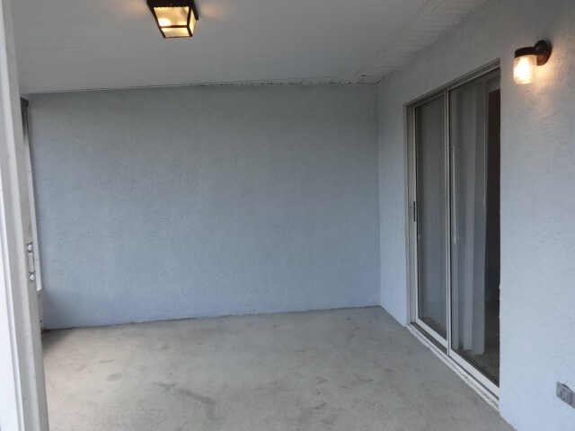 Building Photo - 12125 Buffington Ln