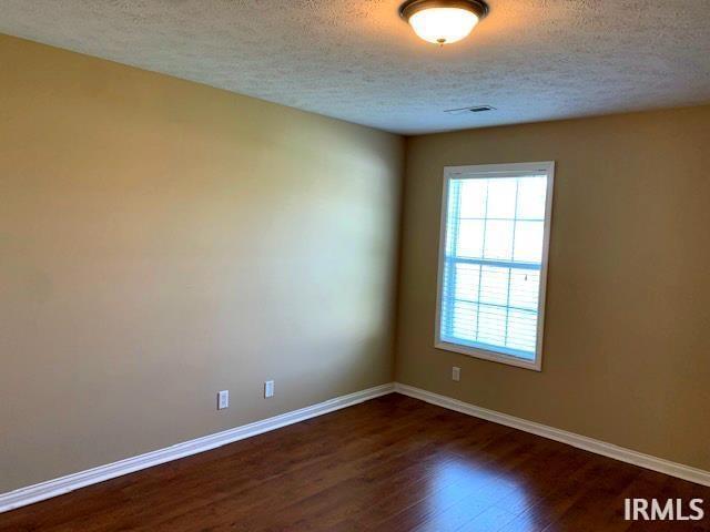 Building Photo - 4879 Imperial Dr