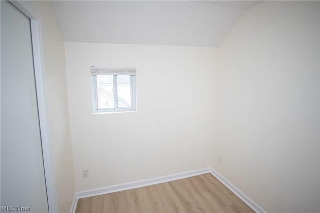 Building Photo - 112 Chestnut St