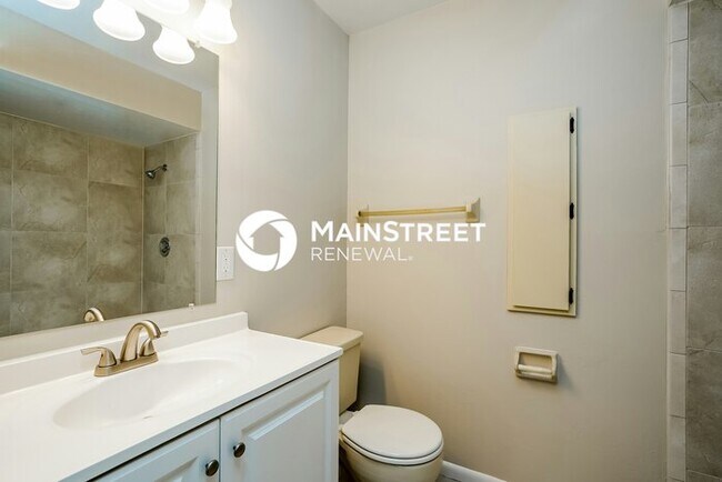 Building Photo - 3 Bedroom Pet-Friendly Home in CAPE CORAL, FL with Main Street Renewal