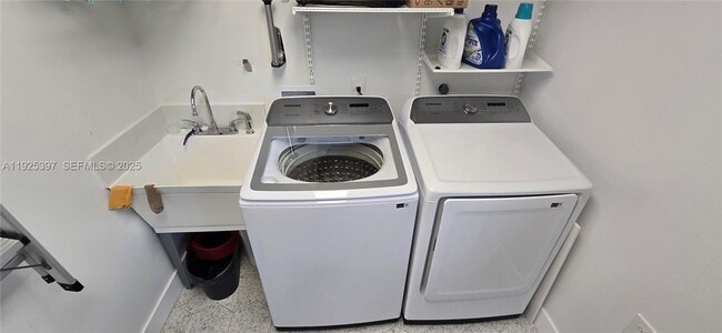 Building Photo - 20523 SW 92nd Pl