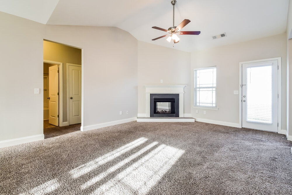 Building Photo - 547 Joneus Dr