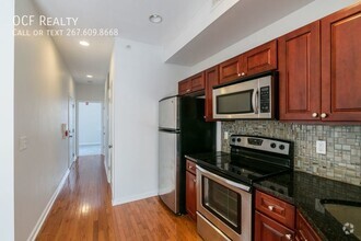 Building Photo - Three Bedroom Close to Temple University