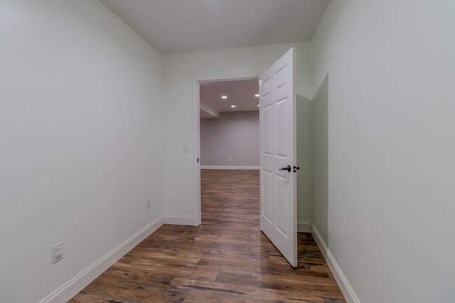 Building Photo - Rent the Dream – Stylish 4-Bedroom Home!