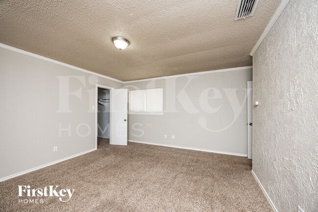 Building Photo - 2912 Yorktown Rd