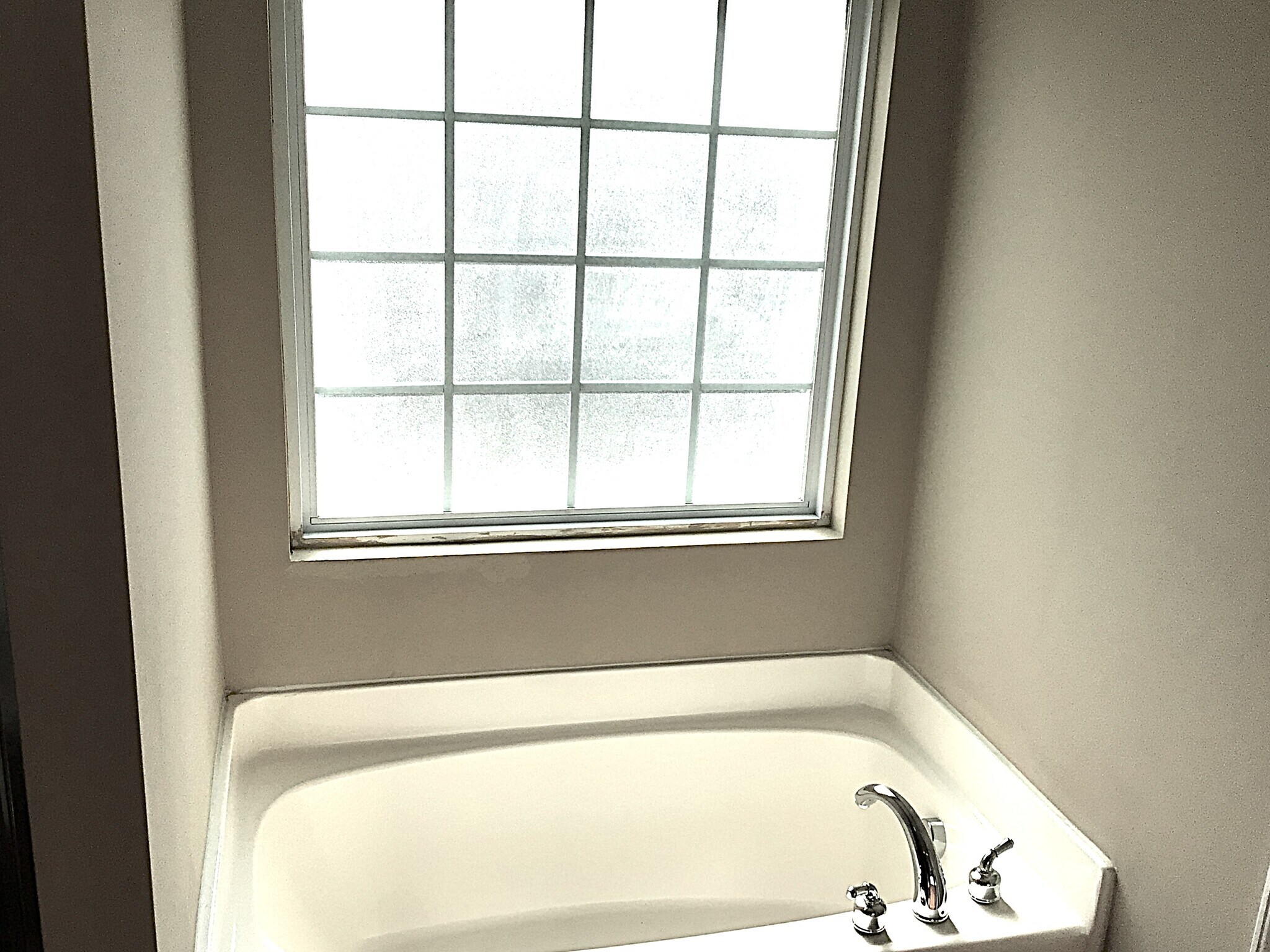 Building Photo - 922 Wolfpack Way