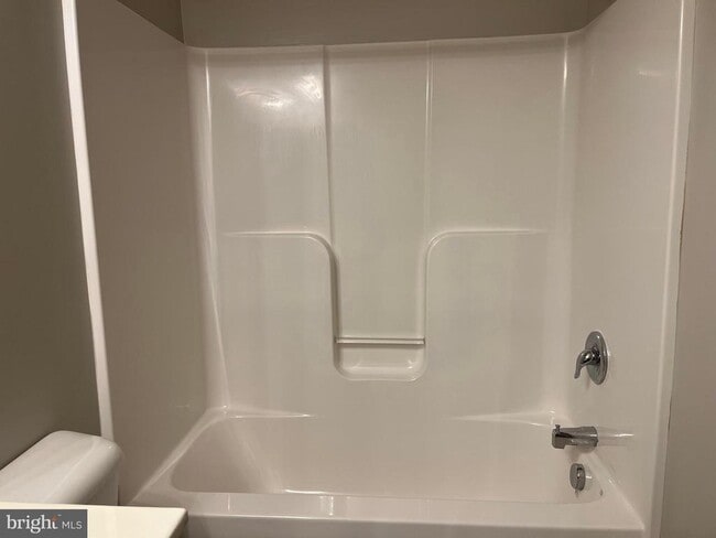 Building Photo - 53 Compound Cir