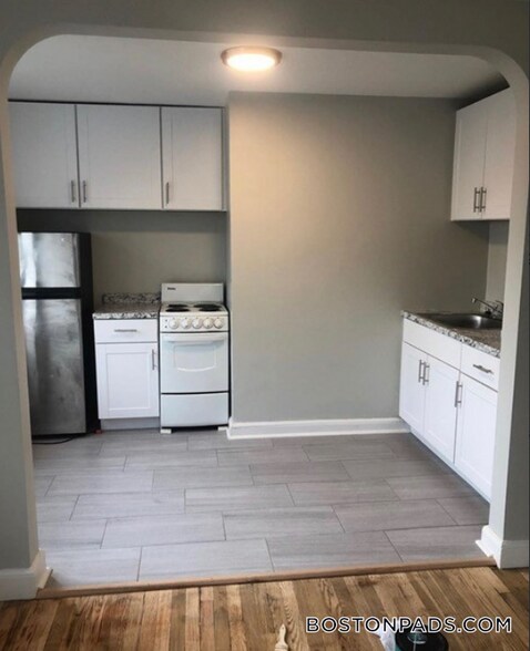 Building Photo - 346 Union St