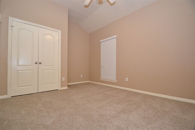 Building Photo - 19222 Aquatic Dr