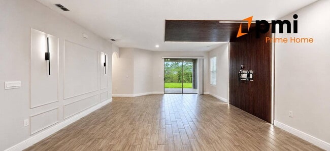 Building Photo - **Charming Upgraded 4-Bedroom Home for Rent in Waterleigh Community**