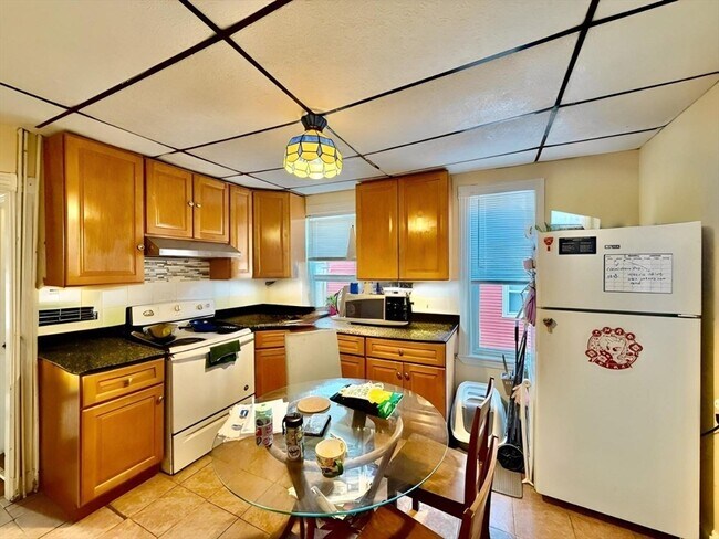 Building Photo - 202 Fayette St