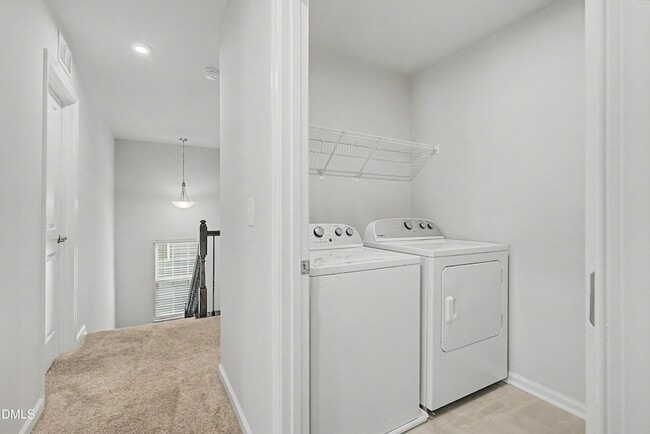 Building Photo - 1621 Crimson Leaf Ln