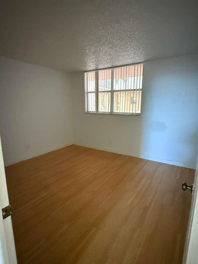 Building Photo - 408 NW 68th Ave