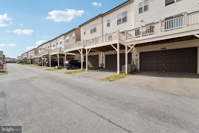 Building Photo - 13706 Petrel St