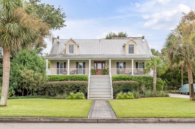 Building Photo - 209 Station 17 St