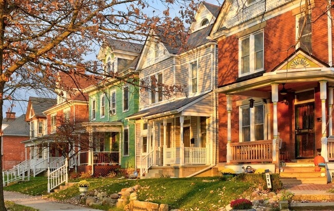 Building Photo - 220 N Monroe Ave