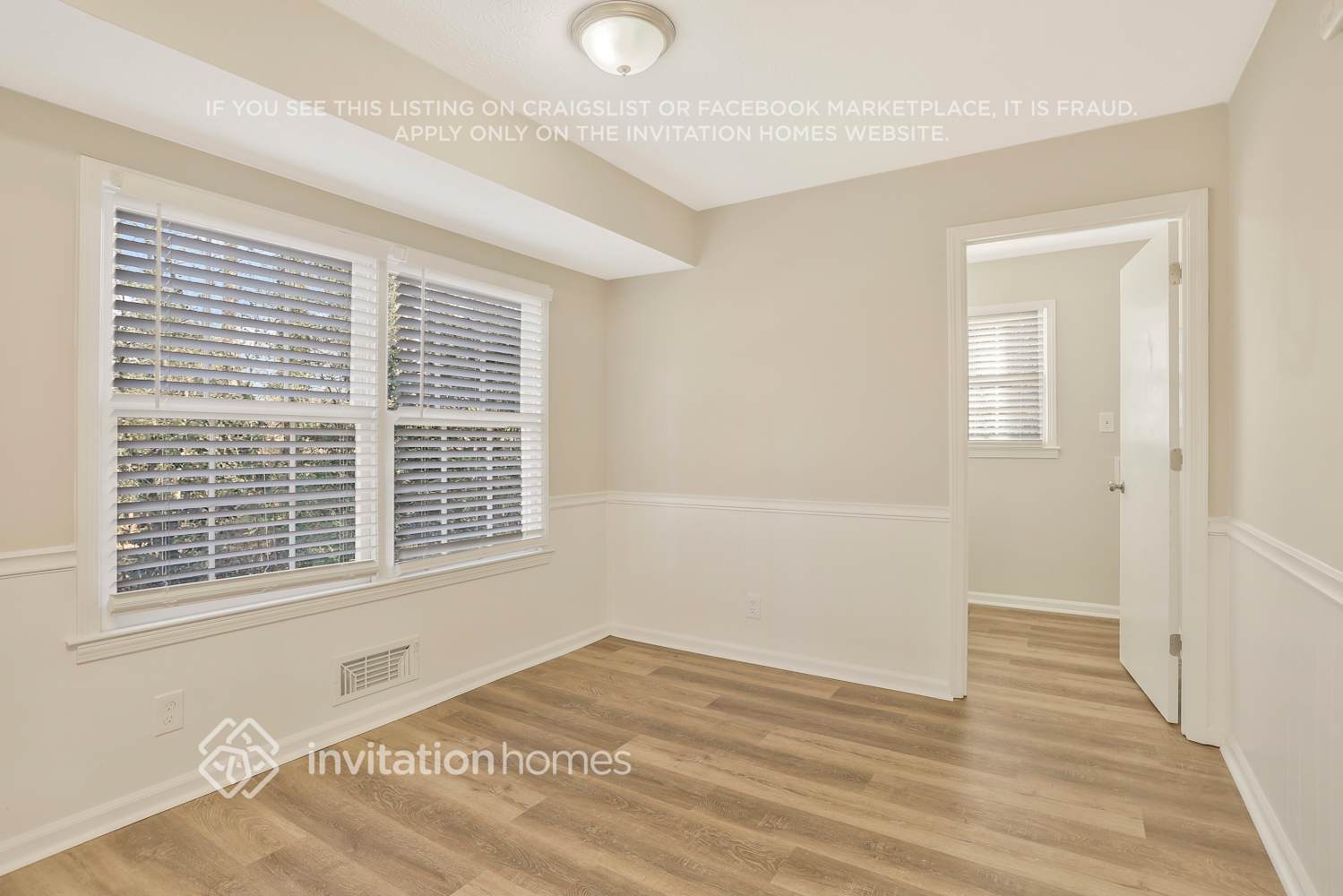 Building Photo - 2400 Lansdowne Ct NW