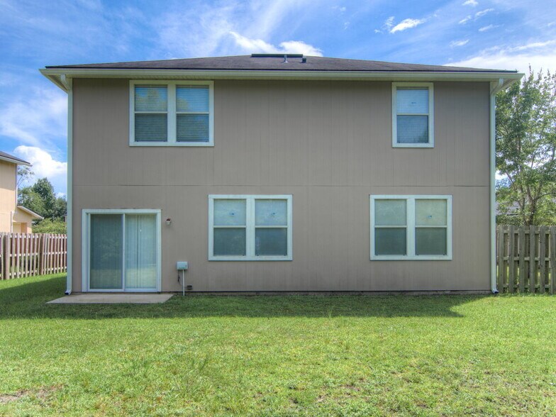 Building Photo - 2509 Victoria Point Dr