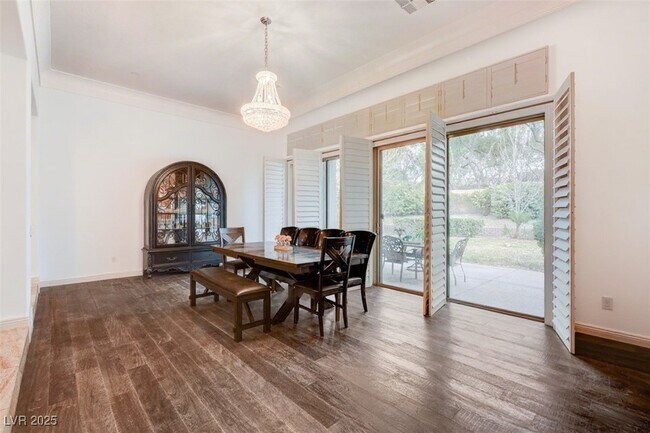 Building Photo - 6 Holly Tree Ct