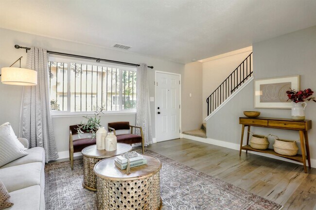 Building Photo - 5997 Bamford Dr