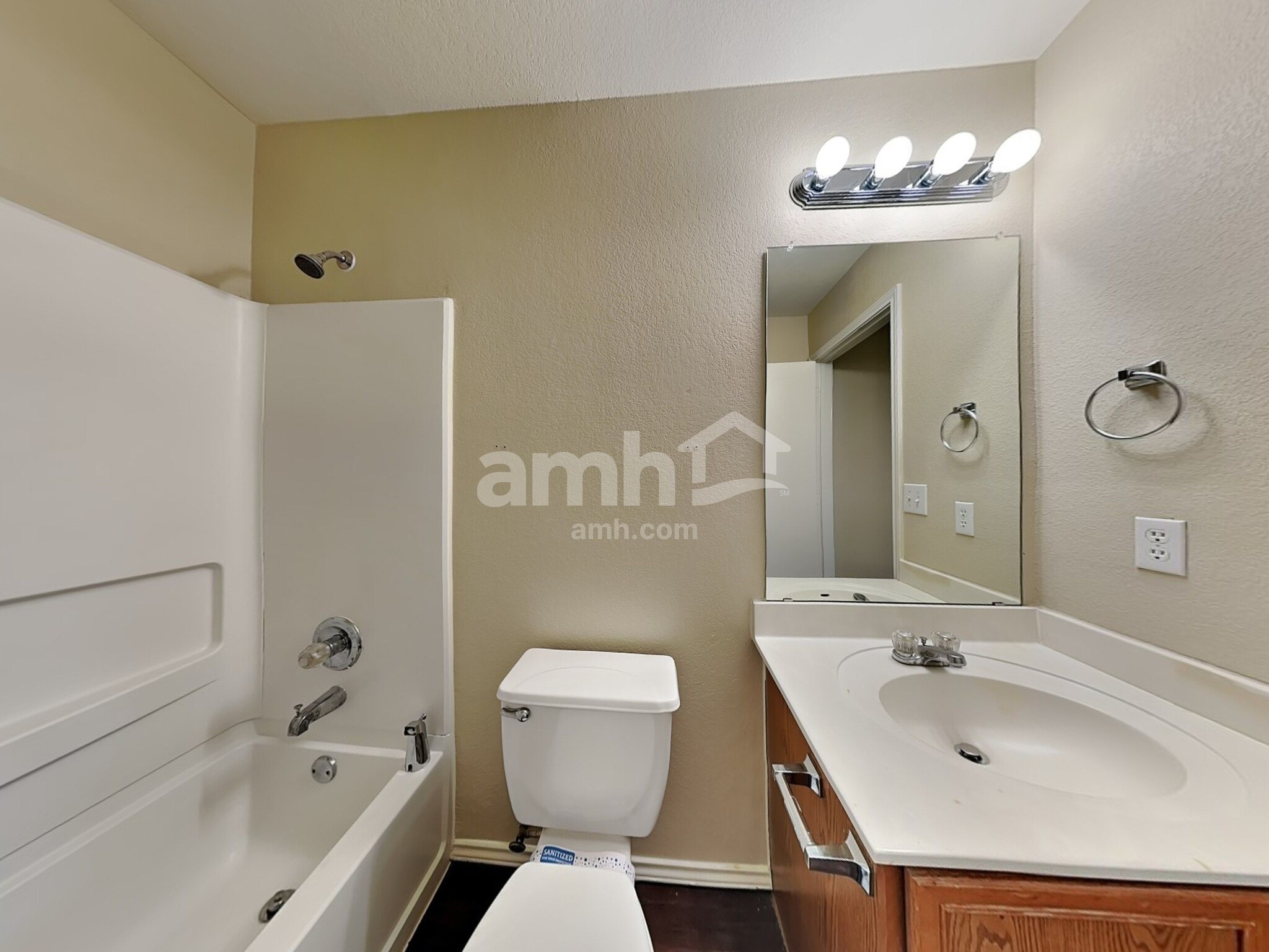 Building Photo - 6733 Doyal Dr