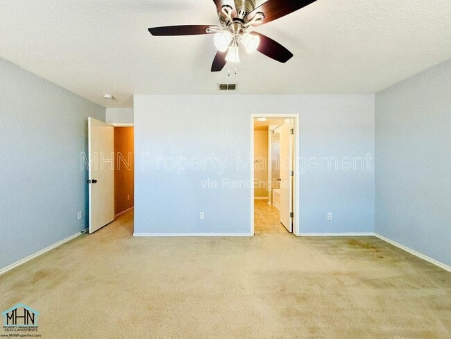 Building Photo - 5630 Sendero Spring