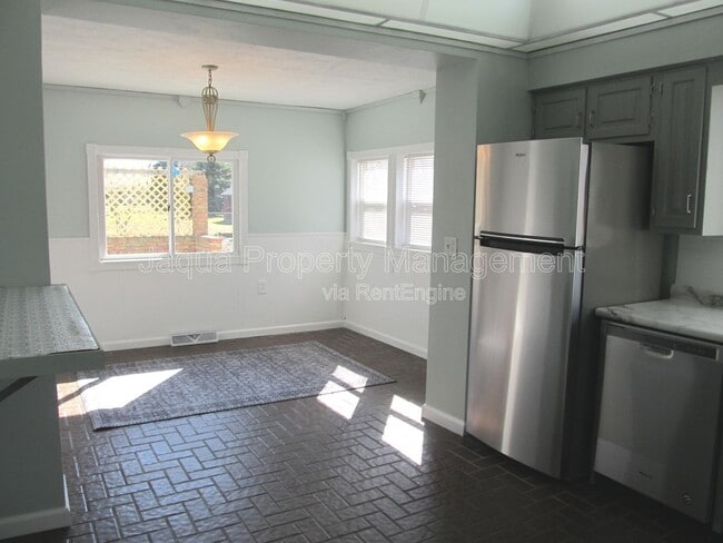 Building Photo - 6234 E V Ave