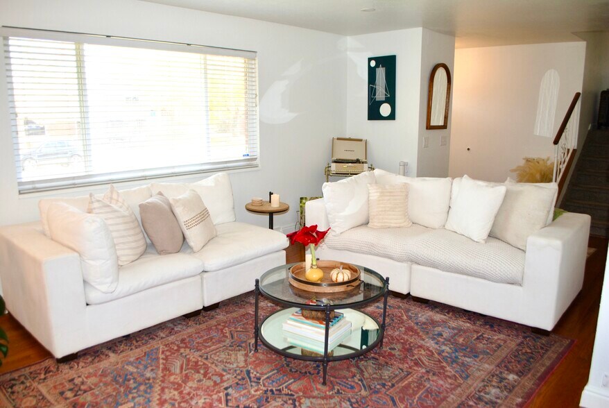 Building Photo - 2751 S Reed St