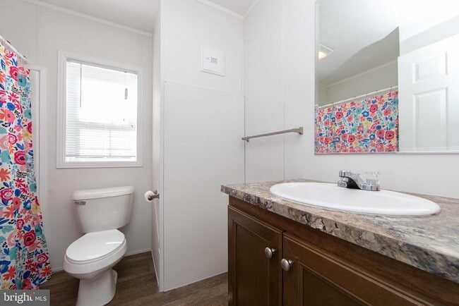 Building Photo - 312 Crystal Dr