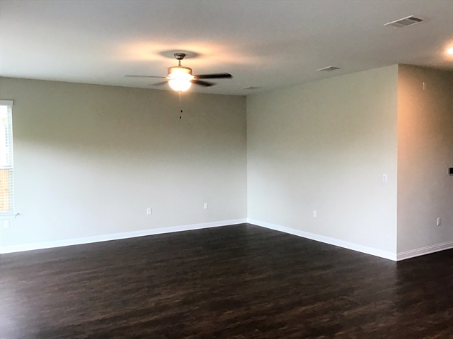 Building Photo - 5904 Gerard Dr