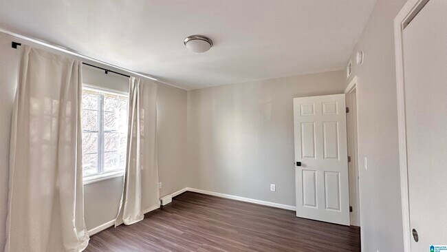 Building Photo - 3421 Sandner Ct