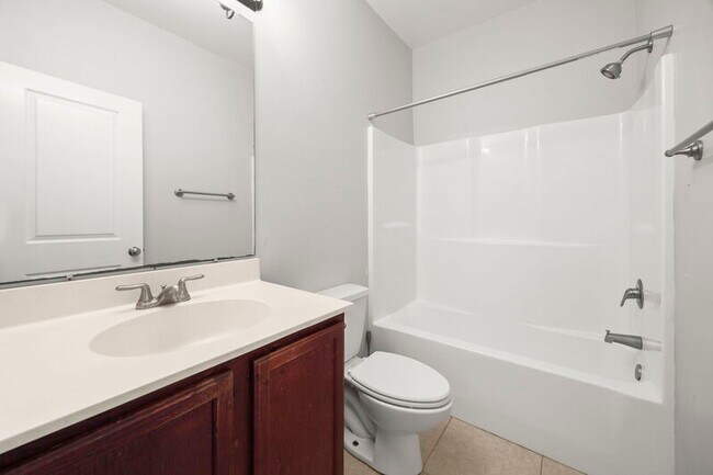 Building Photo - 48317 Fox Hollow Blvd