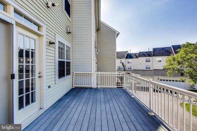Building Photo - 12804 Short Hills Dr
