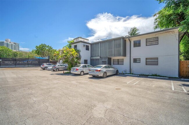 Building Photo - 3265 Virginia St