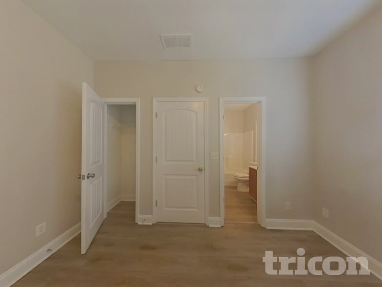 Building Photo - 2009 Tiffany Ct