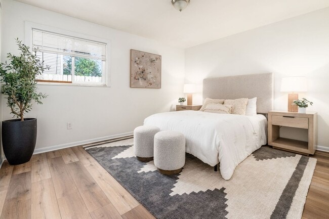 Building Photo - 2 Bed 1 Bath Apartment in Columbus!