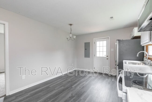 Building Photo - 201 Evergreen Ave