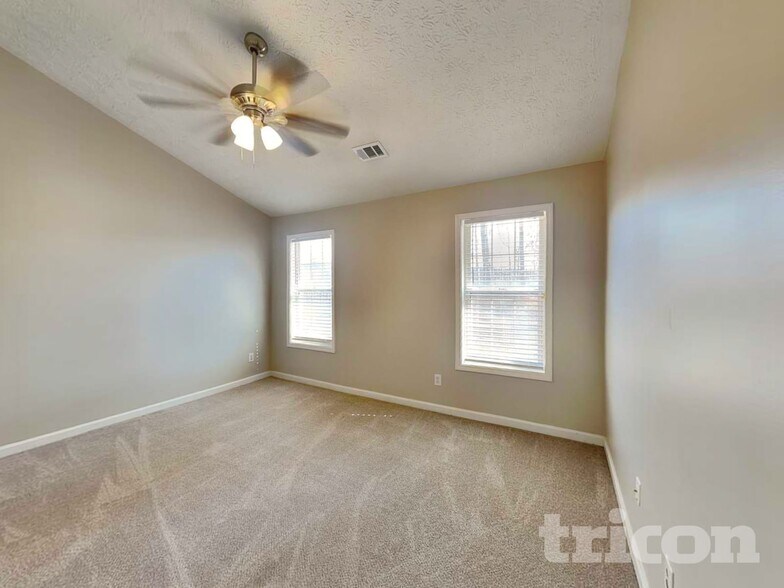 Building Photo - 1403 Westward Dr SW