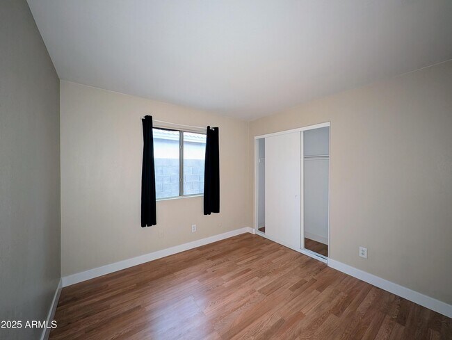 Building Photo - 7059 W Gardenia Ave