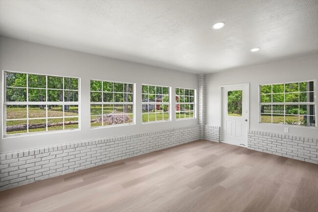 Building Photo - 100 Redbud Woods Trail