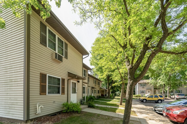 Building Photo - Westwood Townhouses