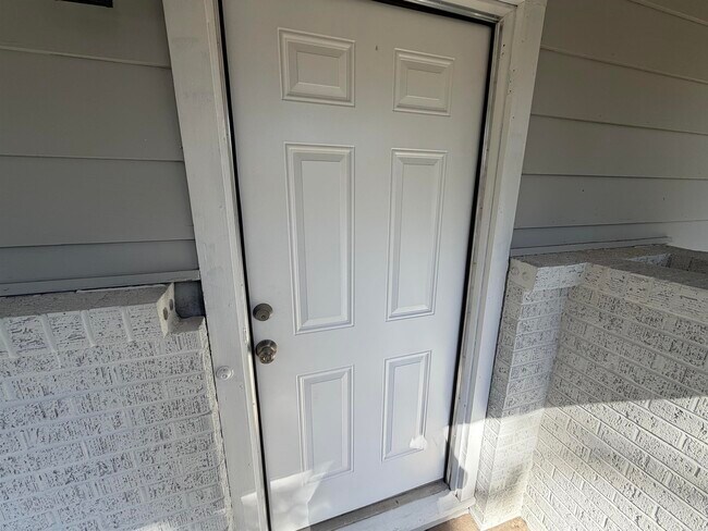 Building Photo - 34 Belmont Dr